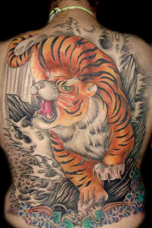 Fotogalerie mit 66 Tattoos von Tigern und Wildkatzen