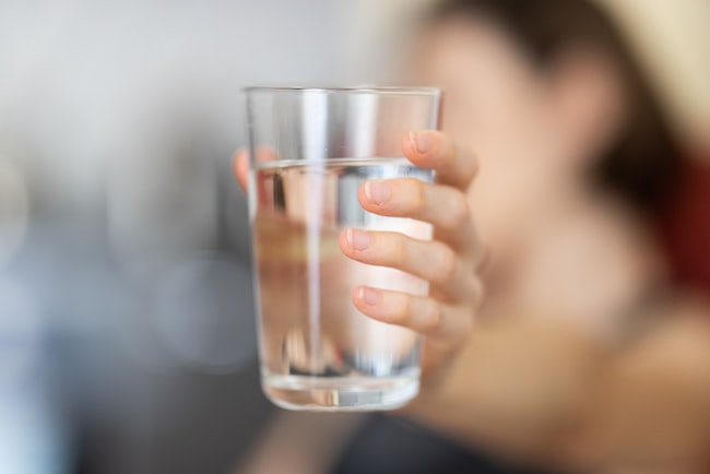 Was bedeutet es, von einem Glas zu träumen? Wir gehen auf all deine Zweifel ein