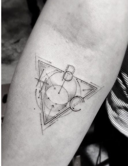 geometrische tattoo 12