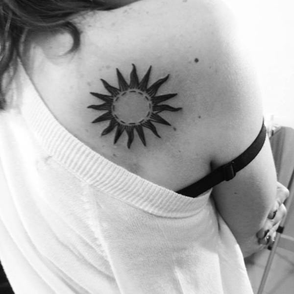 tattoo sonne 1508