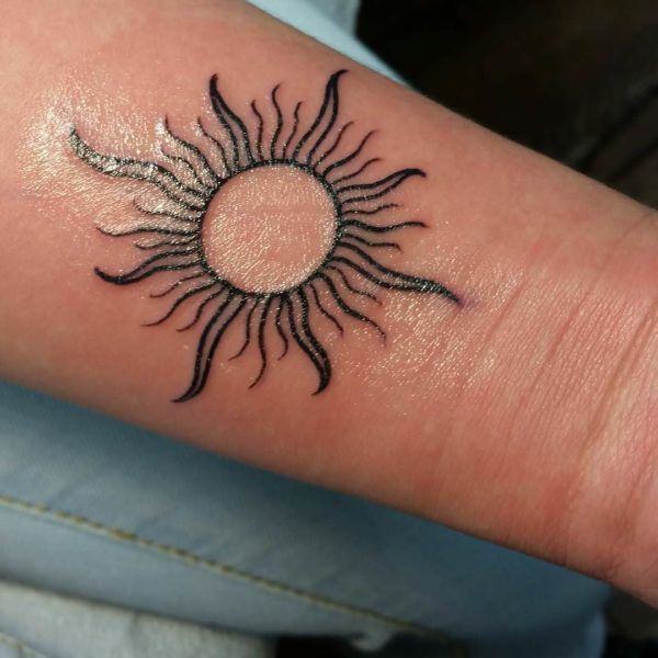 tattoo sonne 429