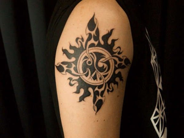 tattoo sonne 871