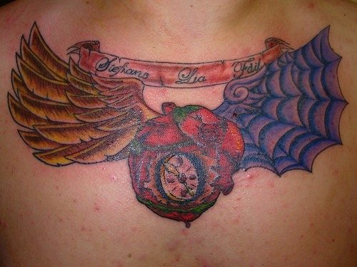 brust tattoo 1047