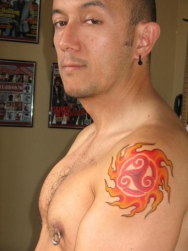 flamme feuer tattoo 1074