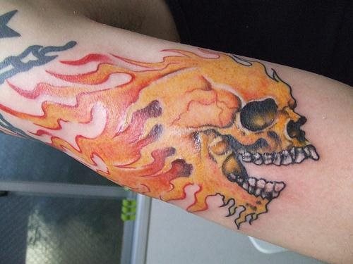 flamme feuer tattoo 1076