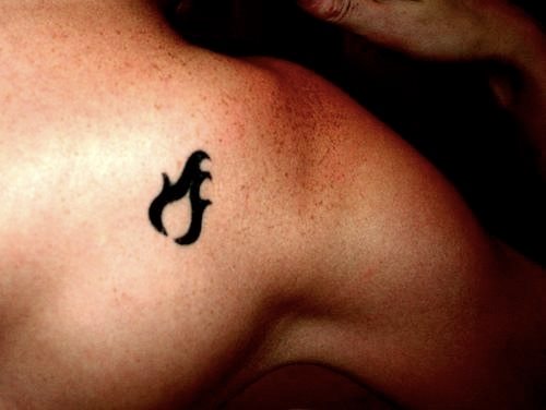 flamme feuer tattoo 1097