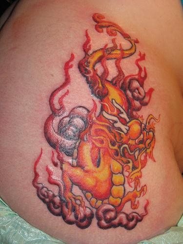 flamme feuer tattoo 1046