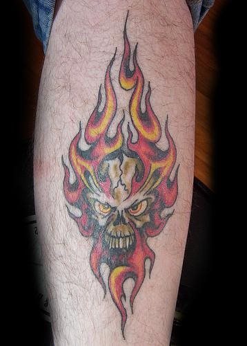 flamme feuer tattoo 1050