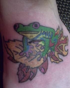 frosch tattoo 1002