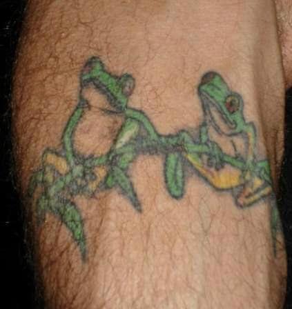 frosch tattoo 1011