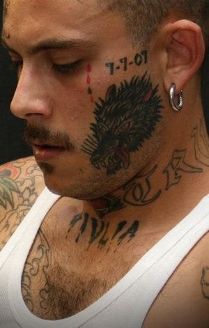 gesichtstattoo 501