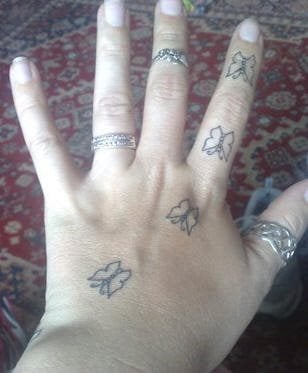 hand tattoo 1026