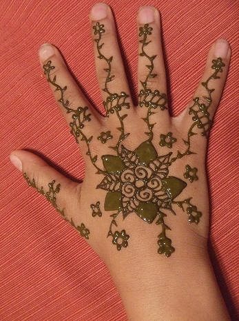 henna tattoo 1065