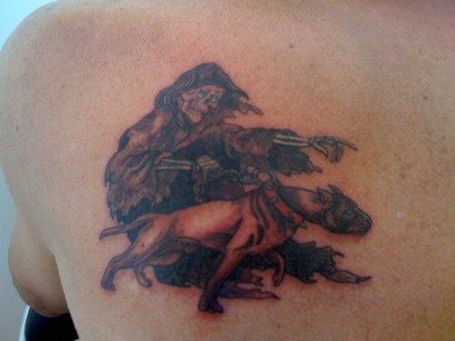 hund tattoo 54