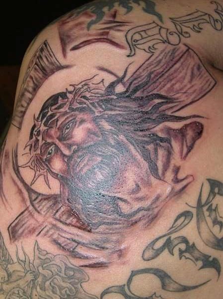 jesus christus tattoo 1014