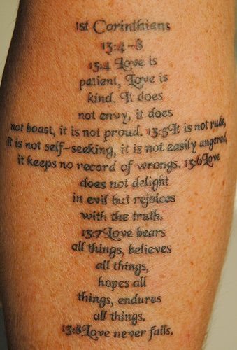 kalligraphie buchstabe tattoo 525