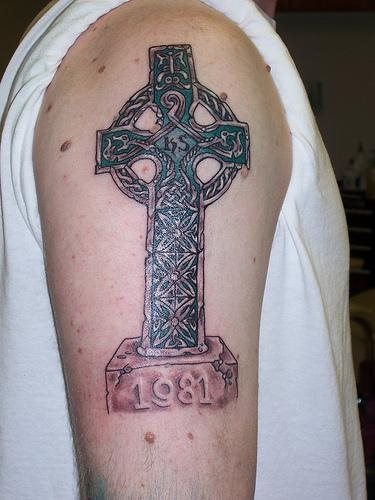 knoten tattoo 1043