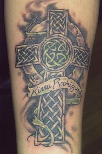 knoten tattoo 1061