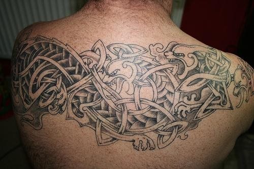 knoten tattoo 1028