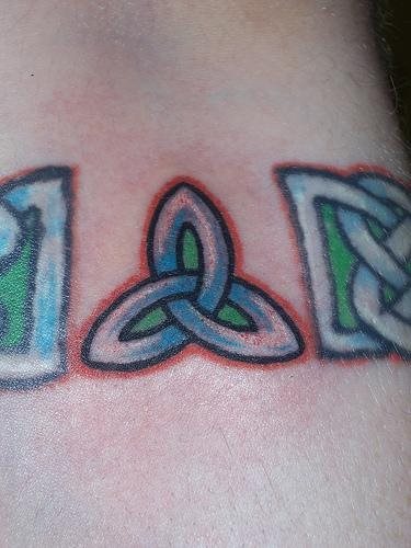 knoten tattoo 1032