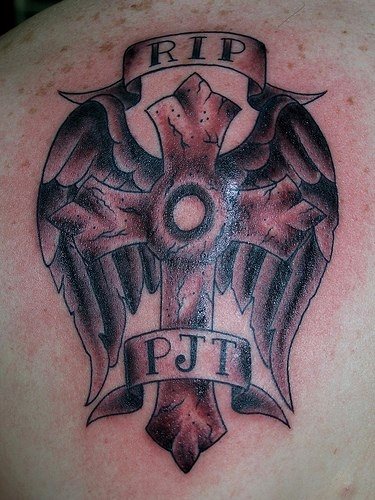 kreuz tattoo 546