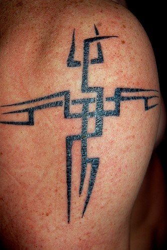 kreuz tattoo 552