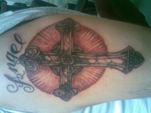 kreuz tattoo 557