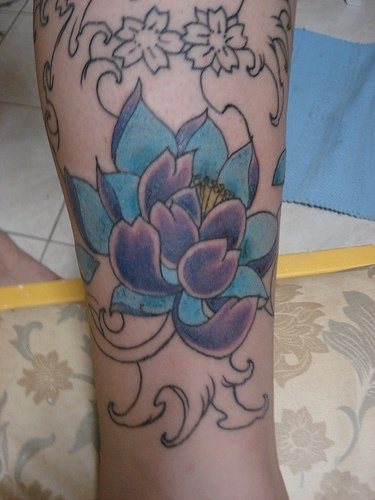 lotusblume tattoo 1081