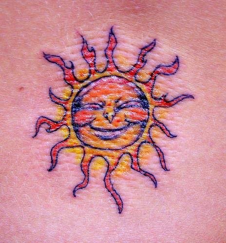 mond sonne tattoo 1059