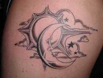 mond sonne tattoo 1095