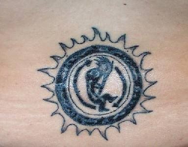 mond sonne tattoo 1006