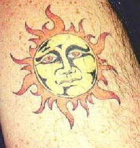 mond sonne tattoo 1007