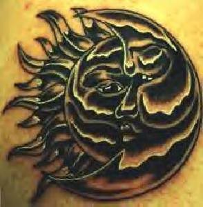 mond sonne tattoo 1011