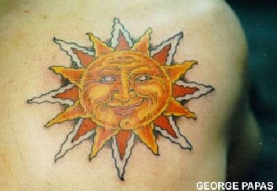 mond sonne tattoo 1022