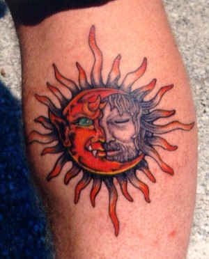 mond sonne tattoo 1034