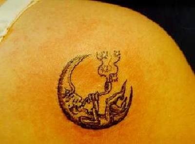 mond sonne tattoo 1036