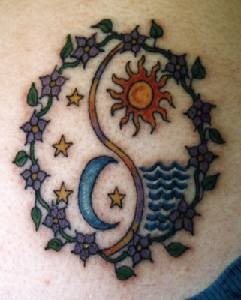 mond sonne tattoo 1039