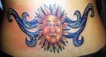 mond sonne tattoo 1041