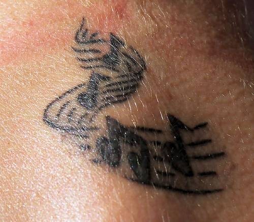 nacken tattoo 1004