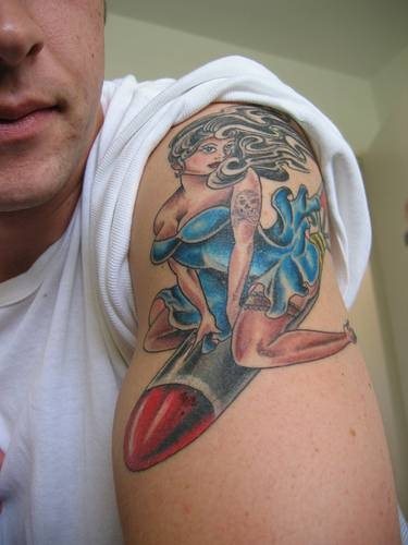 pin up tattoo 1011