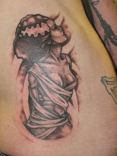 pin up tattoo 1022