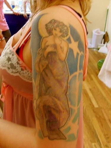 pin up tattoo 1036