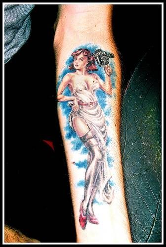 pin up tattoo 1052