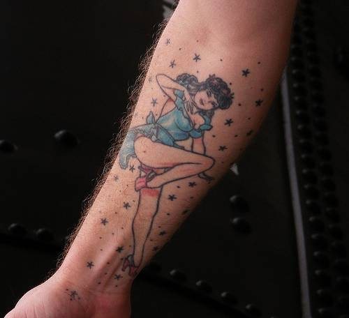 pin up tattoo 1055