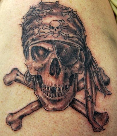 pirat tattoo 1010