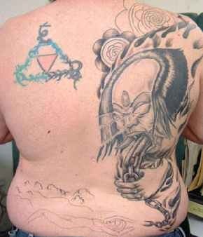 ruecken tattoo 519