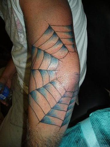 spinne tattoo 501