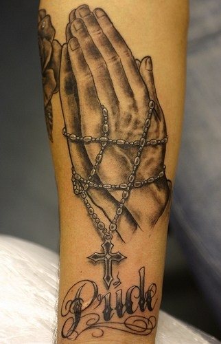 72 RosenkranzTattoos für Gläubige