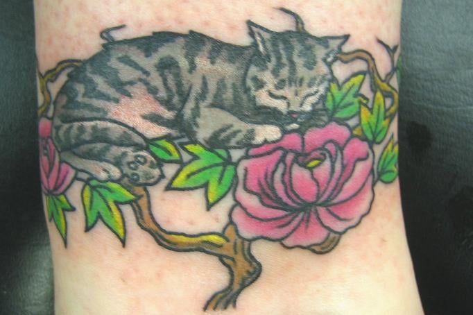 tier tattoo 198