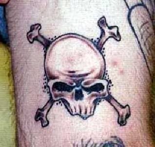 schadel tattoo 500